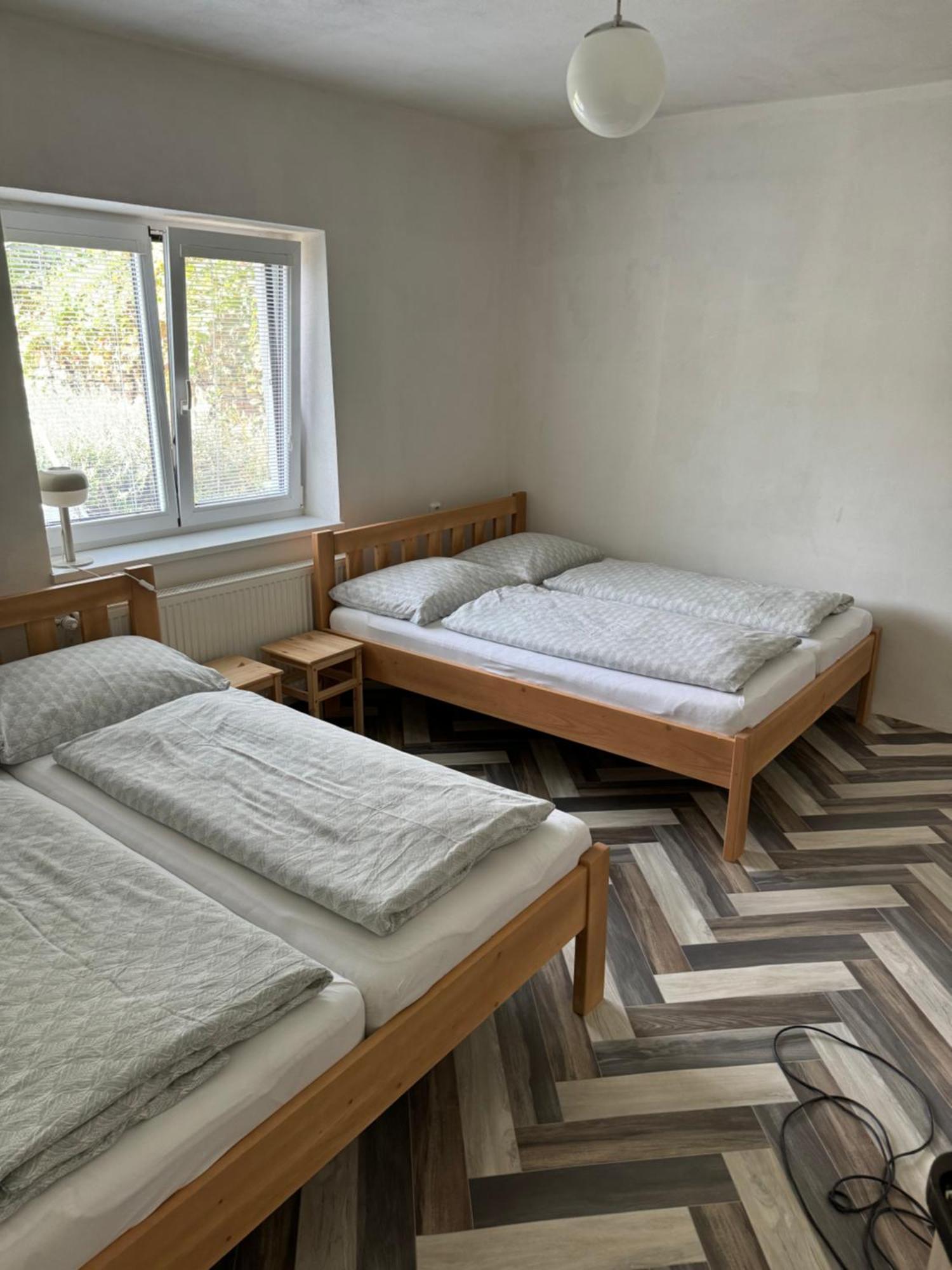 Mikulovska Chalupa Se Sklepem Kültér fotó