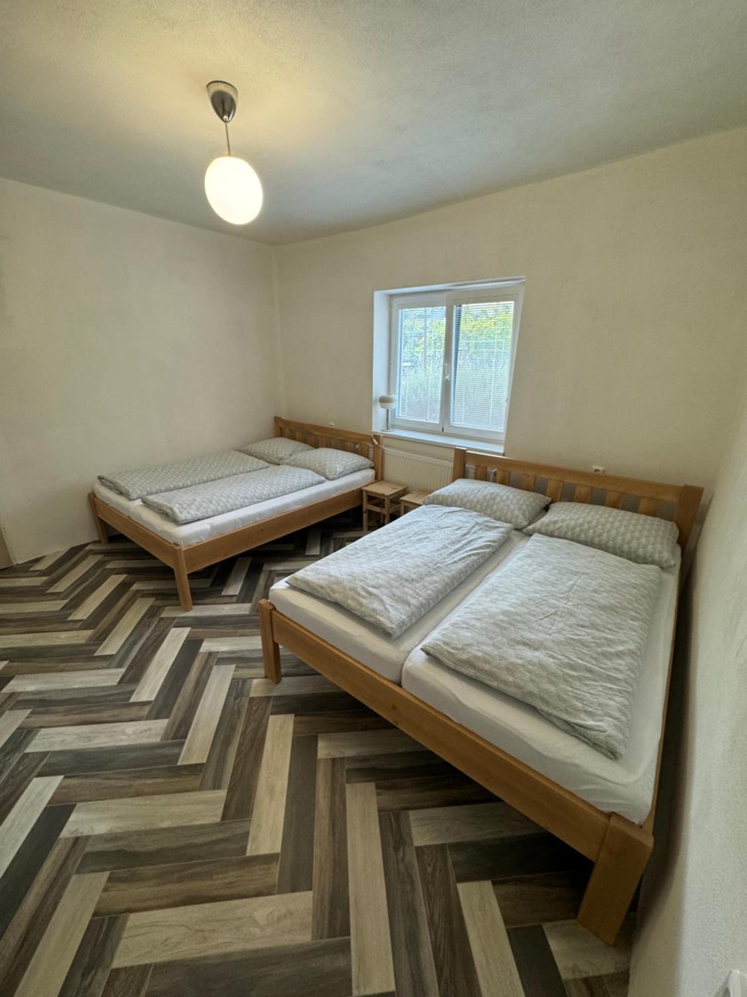 Mikulovska Chalupa Se Sklepem Kültér fotó
